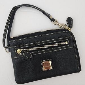 Dooney and Bourke Vintage Wristlet Black Classic & Chic Elegant & Versatile
